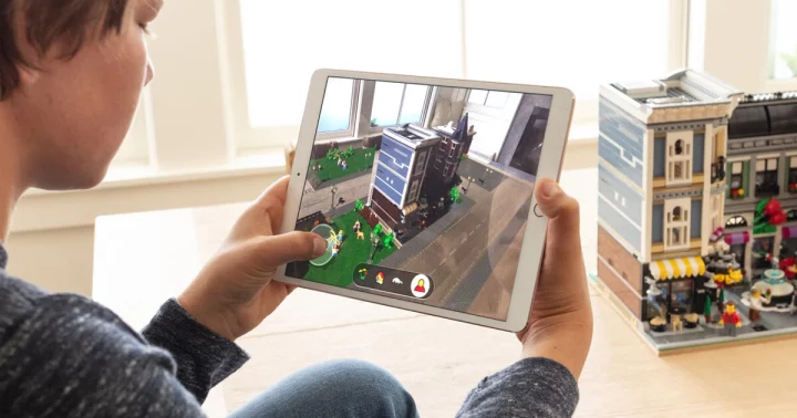 AR User Interface trends will involve thinking outside the box, rather than sticking to the grid